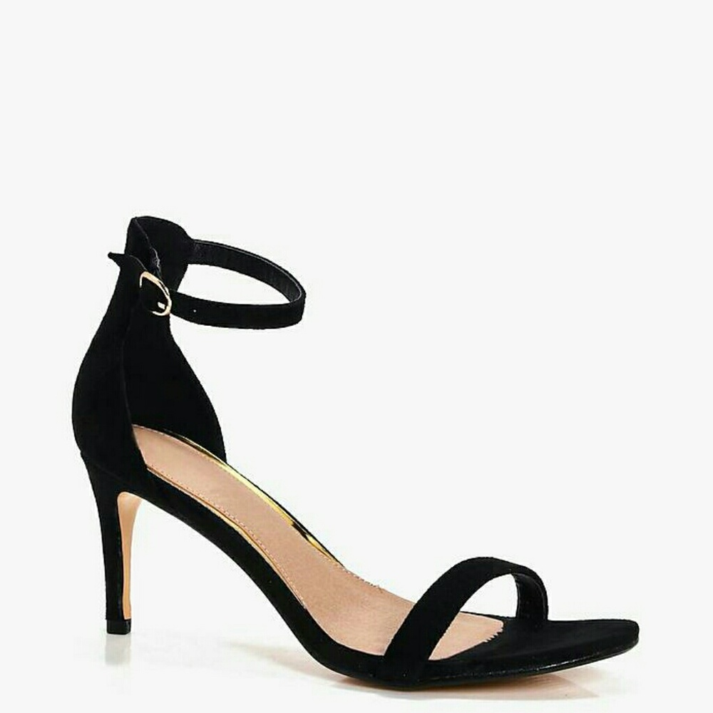 Boohoo BRAND NEW Maddison Mid Heel sandals
